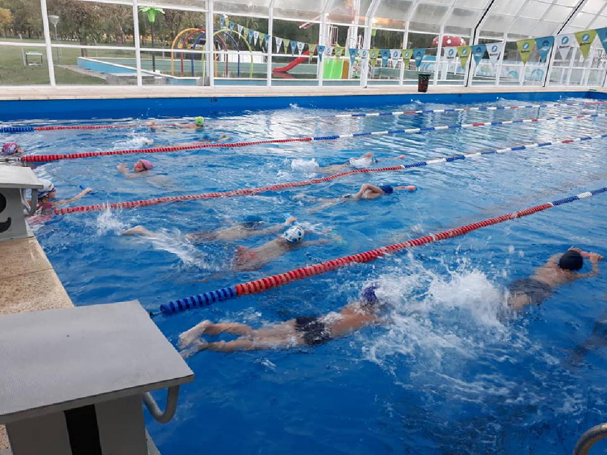 LLEGA EL REGIONAL DE NATACIÓN MÁSTER AL NATATORIO MUNICIPAL