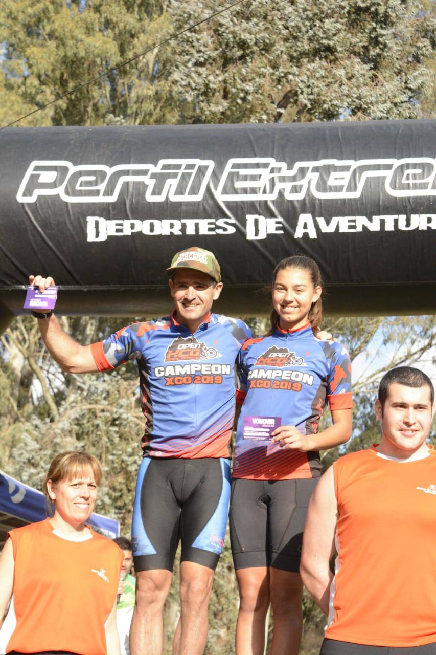 FERNANDA RUÍZ Y JUAN SANTOS SE CONSAGRARON CAMPEONES EN TANDIL