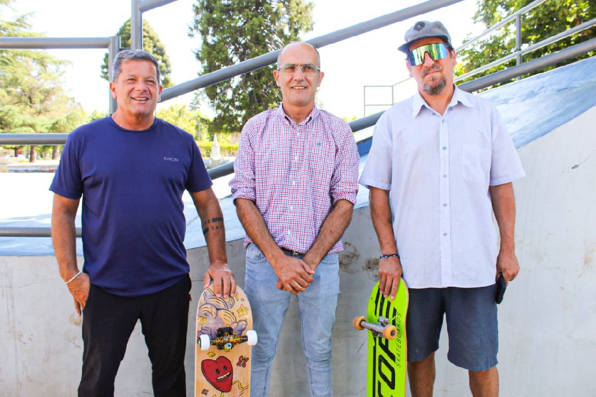 EL INTENDENTE PISANO PRESENTÓ UNA NUEVA ESCUELA MUNICIPAL DE SKATE